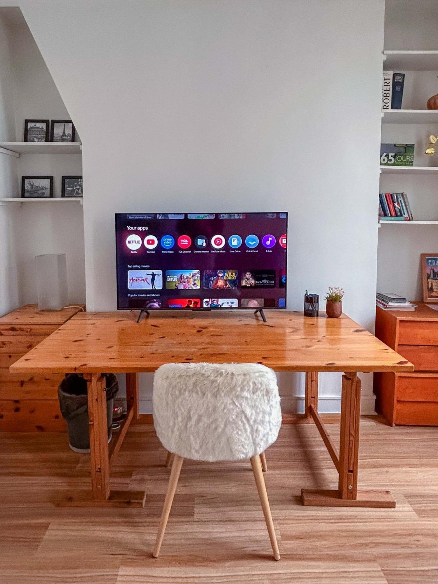 Well Located Apartment In Parigi Esterno foto
